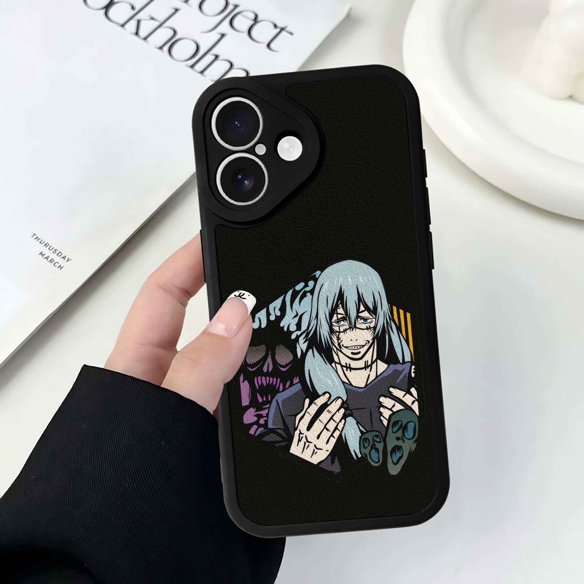 （画像用） 呪術廻戦 Jujutsu Kaisen 【iPhone 16シリーズ対応】シリコンスマホケース（レザー調） 材質：シリコン